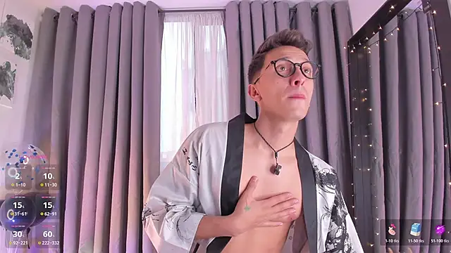 Thiago jones online show from February 3, 10:59 pm