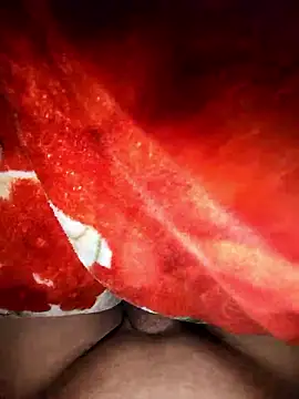 chaunguyen1993 online show from April 14, 4:50 pm