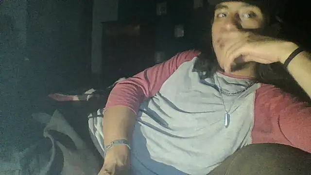 AlexAlejandro13 online show from April 15, 7:19 am