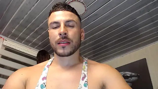 bayronfit online show from June 1, 1:06 am