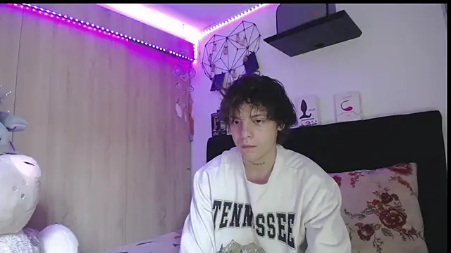 Santiago kiler online show from March 30, 1:23 pm