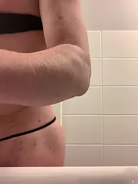 sexy l o  online show from March 6, 1:24 am