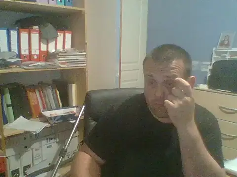 manubm03 online show from April 15, 5:35 pm