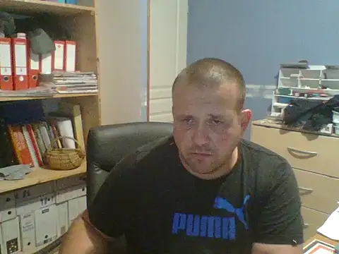 manubm03 online show from July 18, 2:00 pm