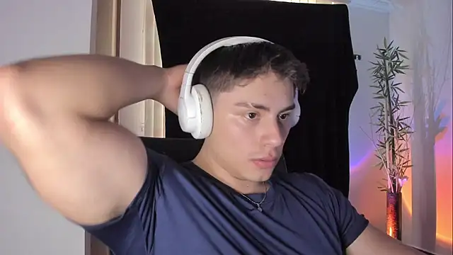 Giordano Russo online show from May 27, 9:56 pm