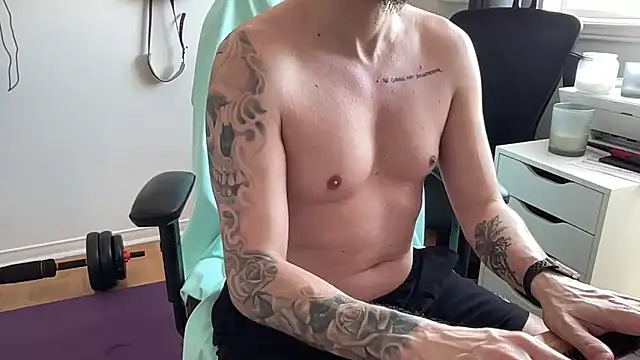 ttboy2000 online show from February 17, 5:23 pm