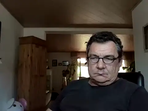 Nobbie444 online show from July 16, 12:45 pm