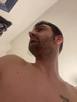 ThatGuyNextDoor1992 online show from February 14, 1:44 am