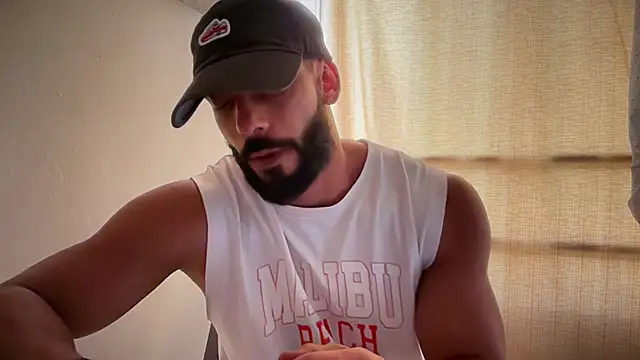 romeolovedark online show from June 29, 1:55 pm