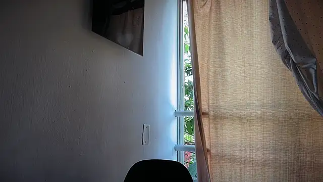 romeolovedark online show from July 1, 4:41 pm