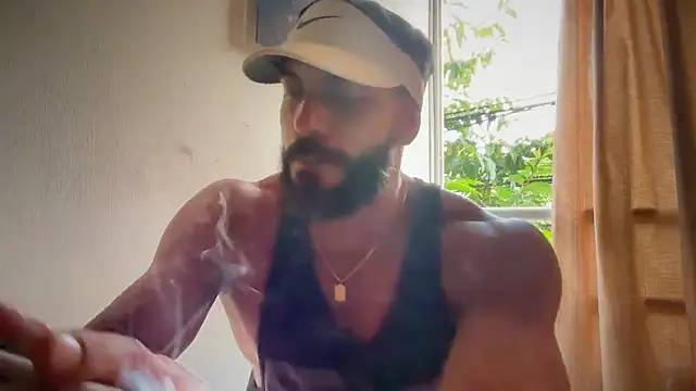 romeolovedark online show from May 7, 10:21 pm