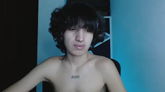 littlextreme online show from May 28, 2:53 am