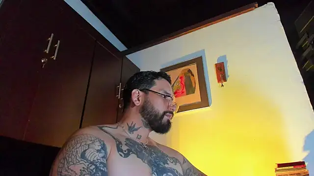 CamiloGray  online show from May 27, 2:14 pm