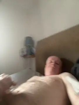 locallad88 online show from April 10, 4:14 pm