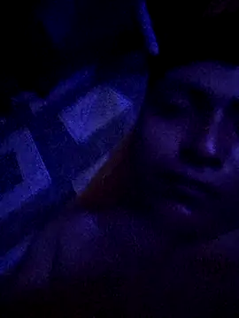 000002m online show from May 23, 6:08 am
