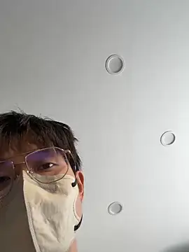 Elvis Tao online show from December 5, 5:03 am