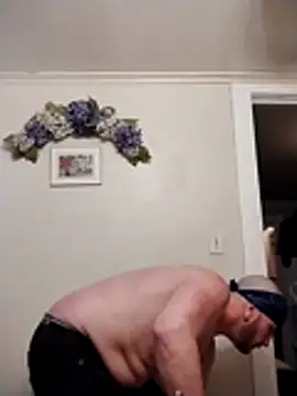 ShaneJames11 online show from February 2, 8:13 am