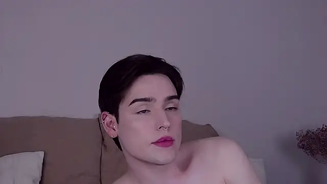 RobbyCharming online show from July 11, 8:27 am