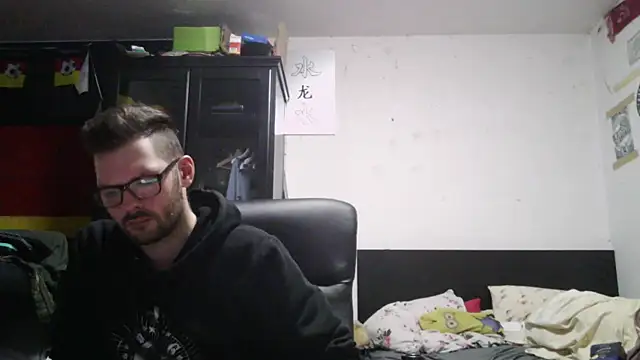 Die-geile-Sau online show from April 15, 7:58 pm