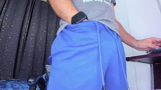 The skinnyguys online show from January 12, 11:53 pm