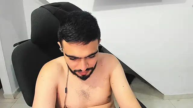 Lia-y-felipe online show from May 25, 12:28 am
