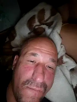 Resolved Twin online show from November 1, 9:30 pm