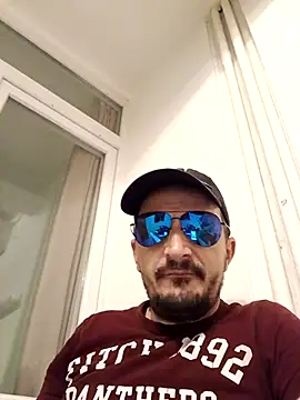 Adriandan1982 online show from September 22, 9:36 pm