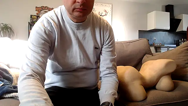 freddy0222222 online show from April 29, 6:07 am