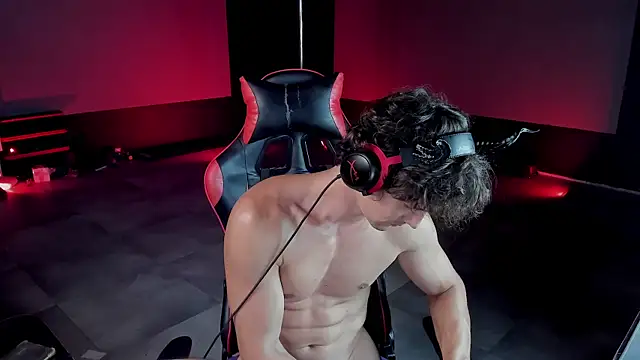 dirty-boss online show from June 13, 8:07 pm