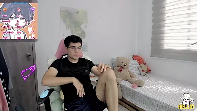 lucas cute online show from May 21, 6:45 pm
