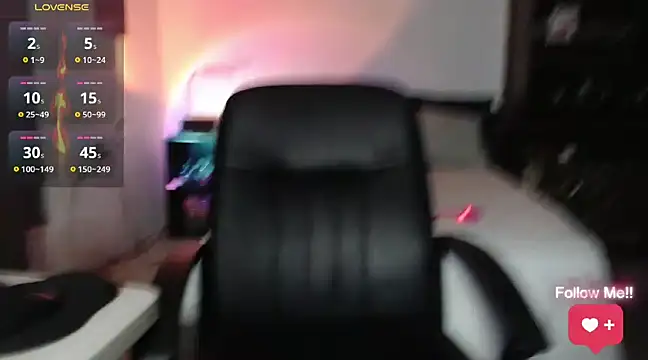 soyelcarlitos  online show from March 22, 5:49 am