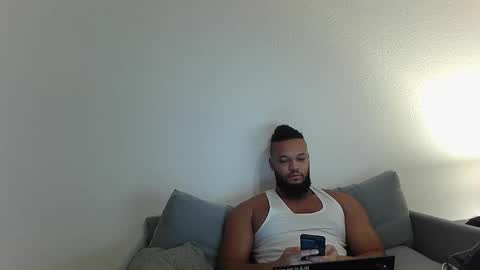 Snapshot of 0_kingsley chatting on October 13, 10:38 pm Kingsley online show from October 13, 10:38 pm