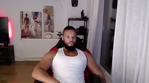 Snapshot of 0_kingsley chatting on October 5, 11:42 pm Kingsley online show from October 5, 11:42 pm