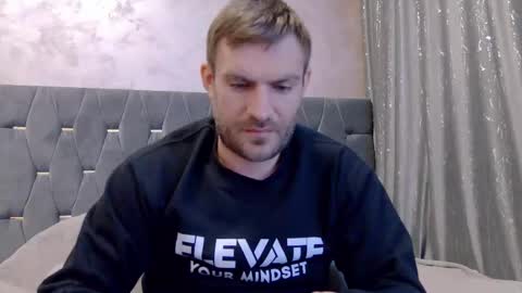 10in_deluxe online show from February 23, 7:43 am