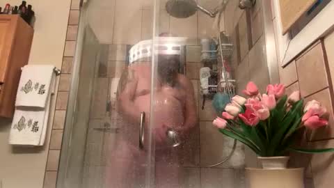 12sil online show from February 17, 1:54 pm