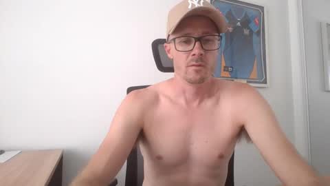 Justin186 online show from February 9, 4:57 am