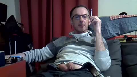 18remy45 online show from April 15, 7:47 pm