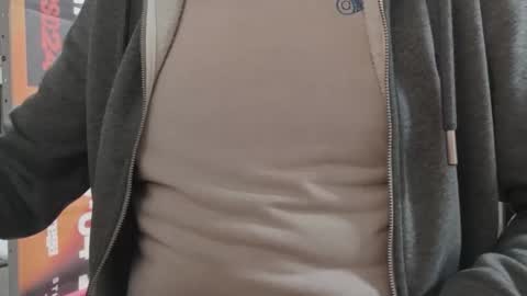 1 Bad Husband online show from February 16, 5:33 pm