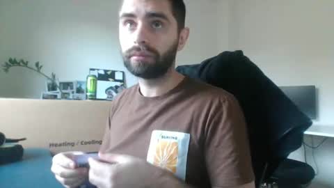 kam online show from December 18, 8:20 am