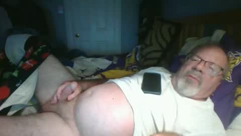 Snapshot of 2003dynawideglide chatting on October 25, 3:30 am 2003dynawideglide online show from October 25, 3:30 am