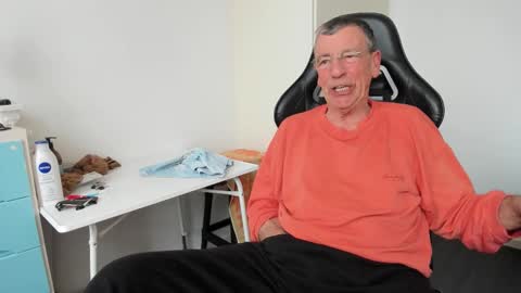 Henk online show from March 14, 3:52 pm