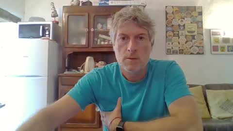 22esserre online show from September 17, 12:06 pm