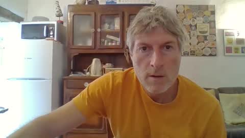 22esserre online show from September 16, 11:55 am