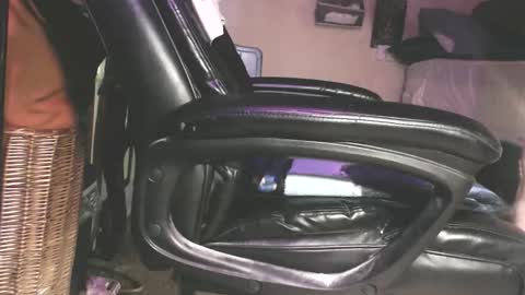 UnrealReVeaL   is my SnapChat... HMU online show from March 3, 8:11 am