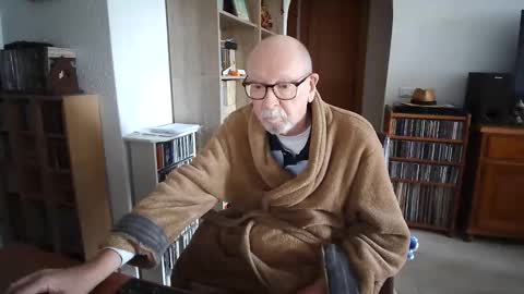  Papi  online show from January 6, 11:03 am