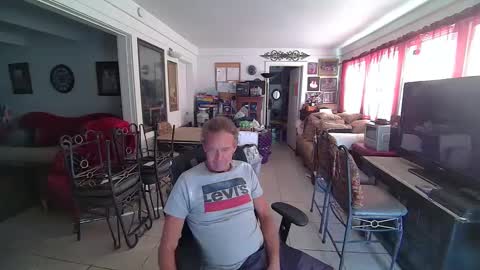 Snapshot of 86406stud chatting on January 6, 5:06 pm 86406stud online show from January 6, 5:06 pm