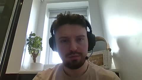 8inchdude93 online show from April 19, 10:04 am