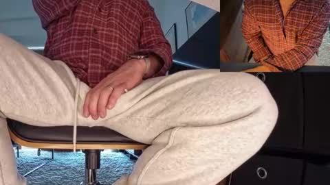 8incher NYC online show from March 2, 3:52 pm