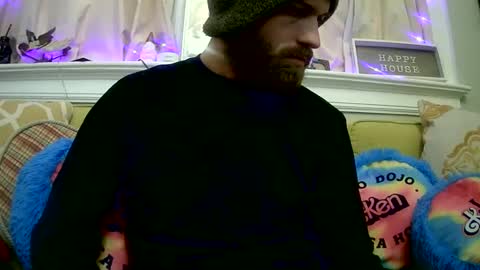 Snapshot of 90210screamer chatting on December 29, 8:22 am 90210screamer online show from December 29, 8:22 am