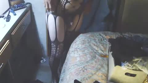 _cumwithme__ online show from September 20, 4:56 am